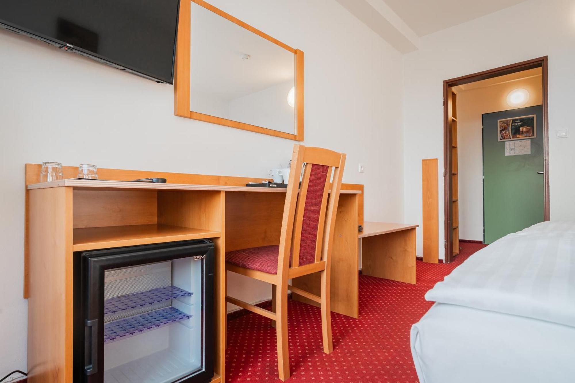 Hotel Globus ปราก ภายนอก รูปภาพ