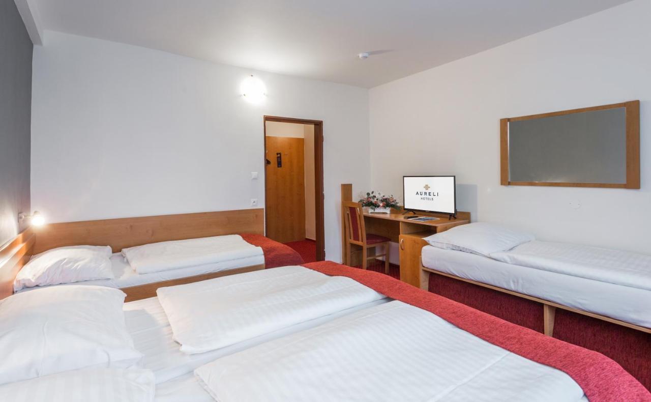 Hotel Globus ปราก ภายนอก รูปภาพ